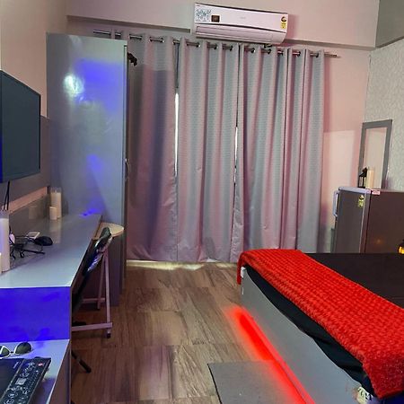 Kinky Dark Rooms Greater Noida Luaran gambar