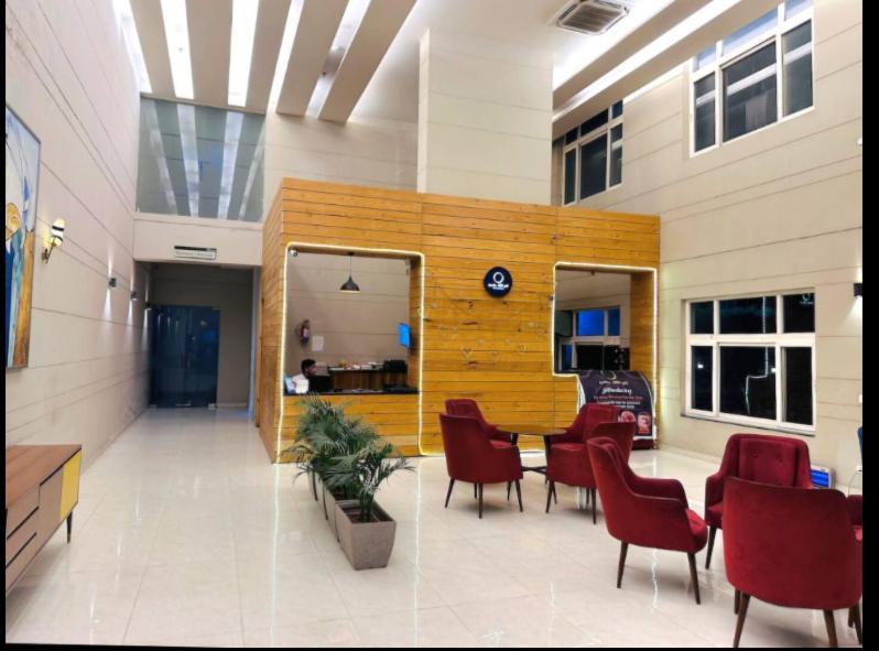 Kinky Dark Rooms Greater Noida Luaran gambar