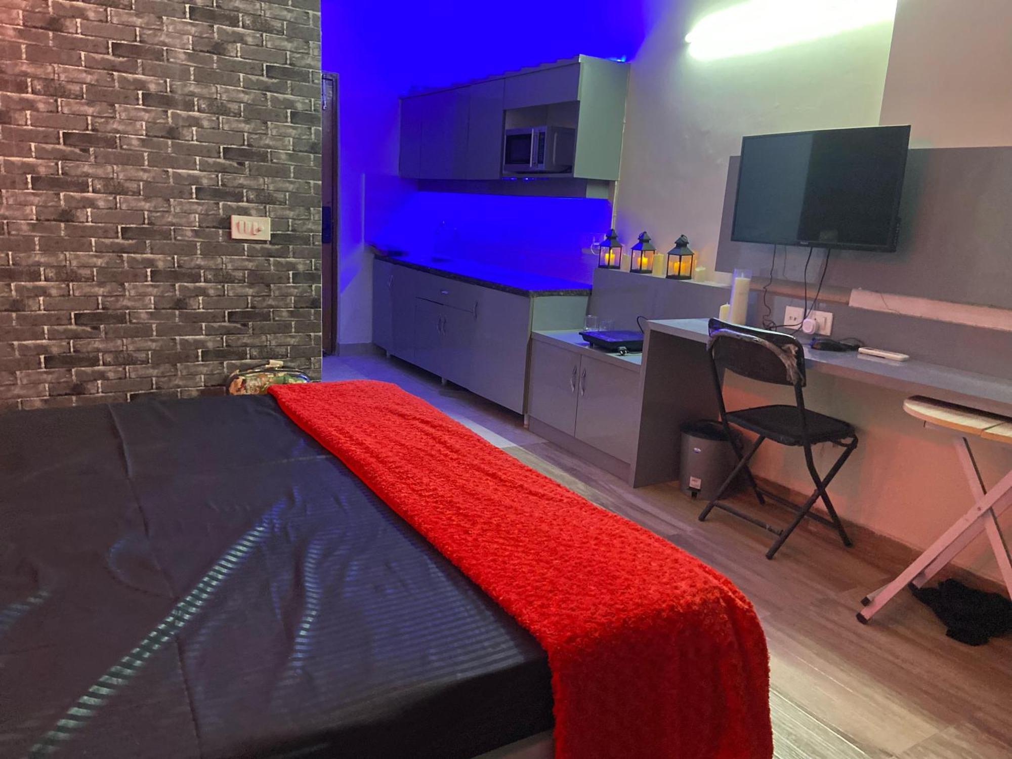 Kinky Dark Rooms Greater Noida Luaran gambar